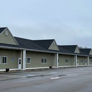 Oakdale_Exterior